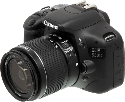 Canon EOS 550D kit (EF-S18-55MM IS f/3.5 - f/5.6 IS) — фото 1