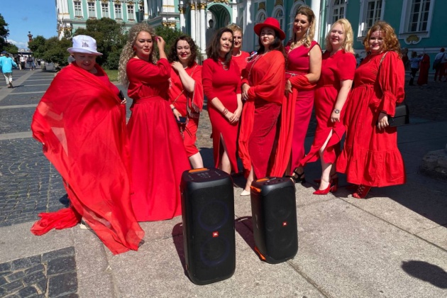 Доставили, обслужили и забрали колонки для уличного выступления